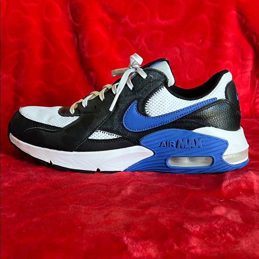 Nike Air Max Men's Black, White, and Blue Sneakers